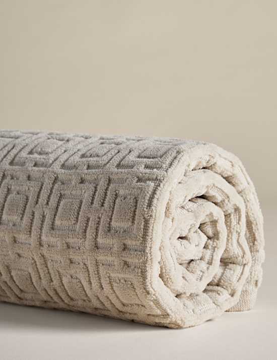 Pure Cotton Velour Geometric Bath Mat