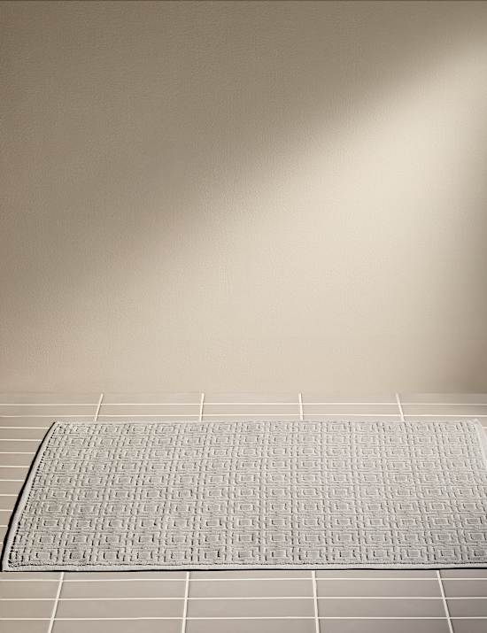 Pure Cotton Velour Geometric Bath Mat