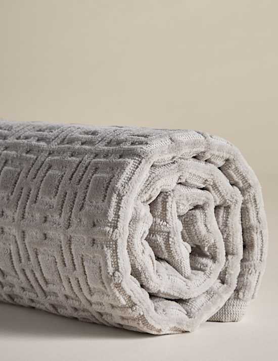 Pure Cotton Velour Geometric Bath Mat