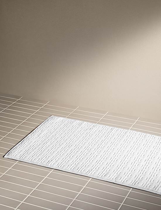 Pure Cotton Velour Geometric Bath Mat