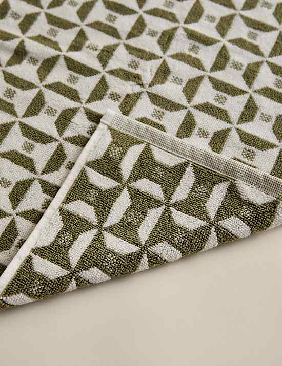 Tapis de bain 100 % coton &agrave; motif g&eacute;om&eacute;trique