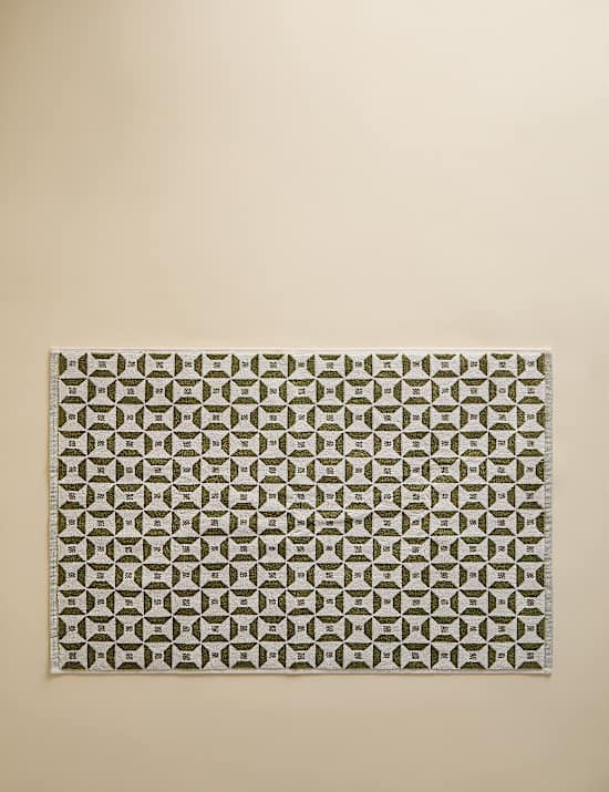 Tapis de bain 100 % coton &agrave; motif g&eacute;om&eacute;trique