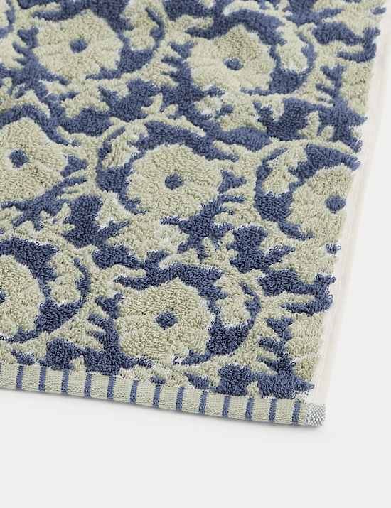 Pure Cotton Silhouette Floral Towel