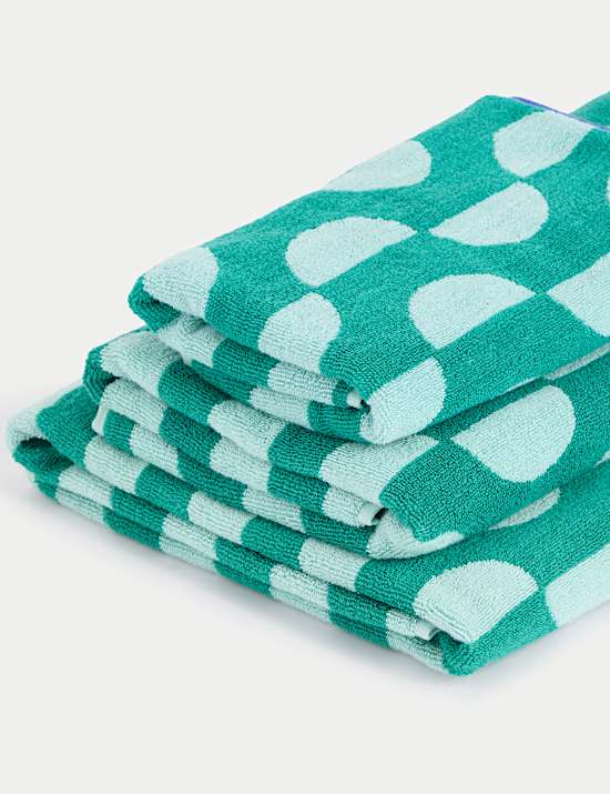 Pure Cotton Geometric Semi Circle Towel