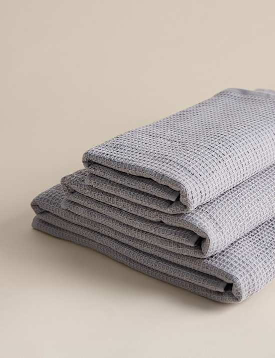 Serviette 100 % coton &agrave; motif gaufr&eacute;