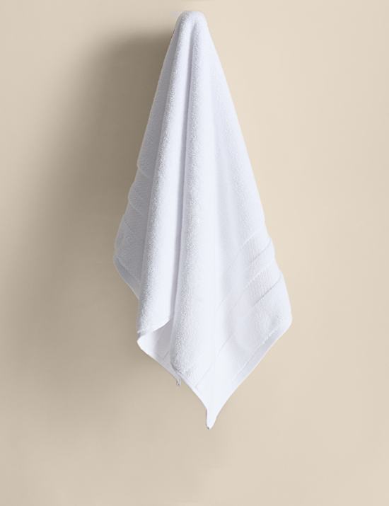 Set of 4 Guest Essentials Towel Bale
