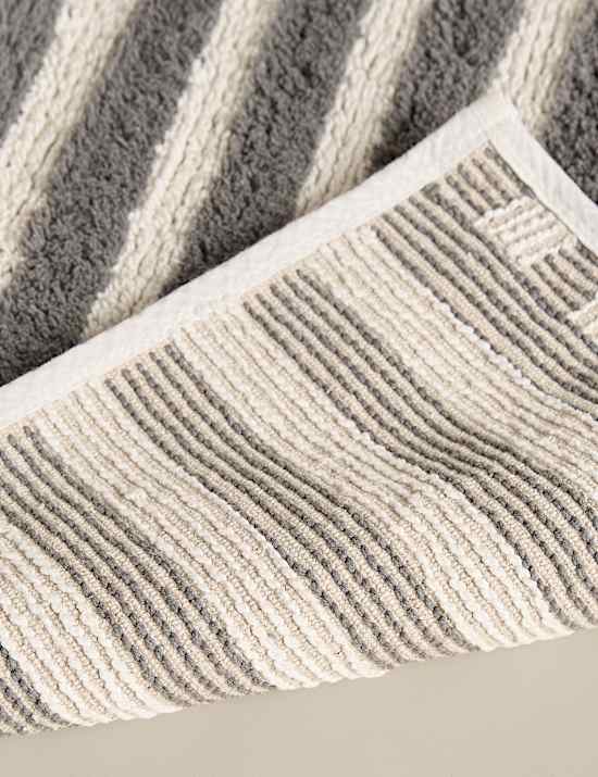 Pure Cotton Striped Tufted Bath Mat