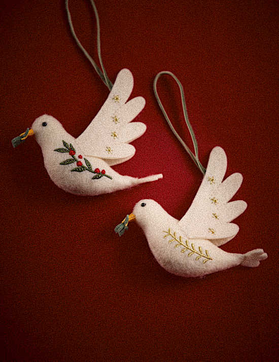 Set of 2 Felt Hanging Turtle Doves