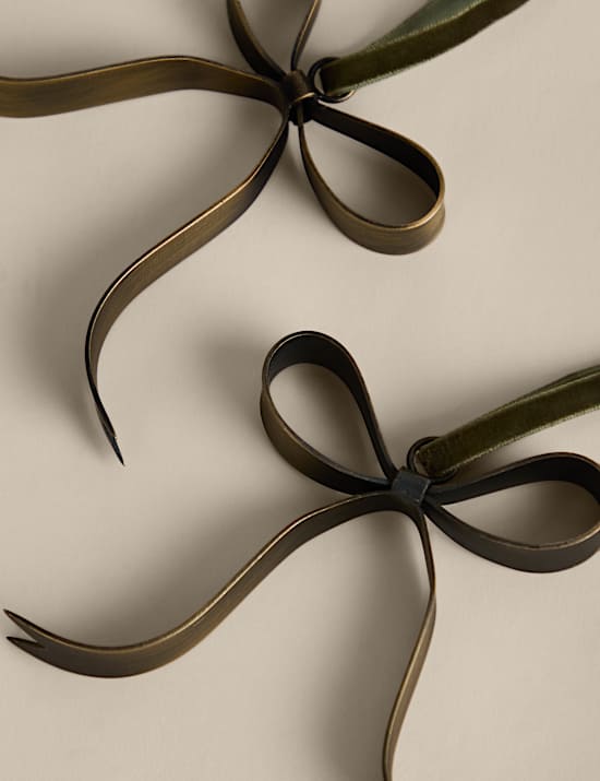 2 Pack Metal Hanging Bow Decorations