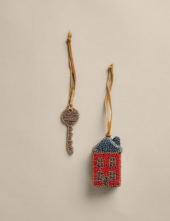 2 Pack Beaded Appliqu&eacute; Hanging New Home Decoration