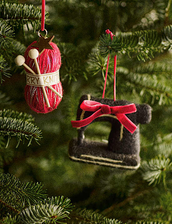 Set of 2 Felt Sewing Machine Decorations