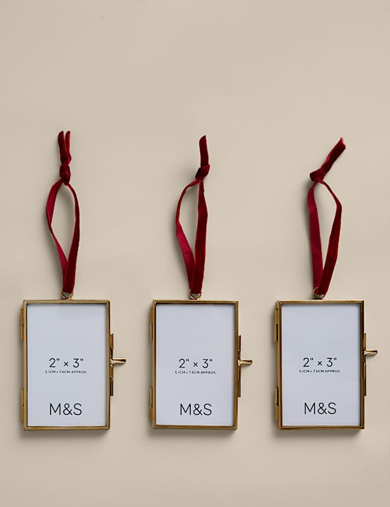 3 Pack Brass & Bow Photo Frame Decorations