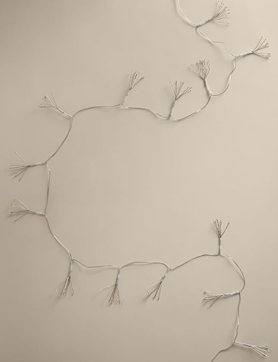 200 Pre-Lit Wire Cluster Garland