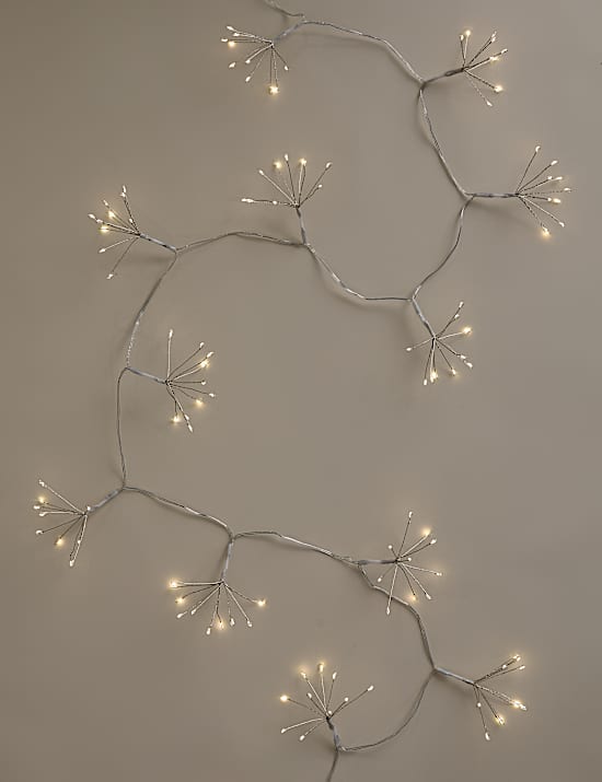 200 Pre-Lit Wire Cluster Garland