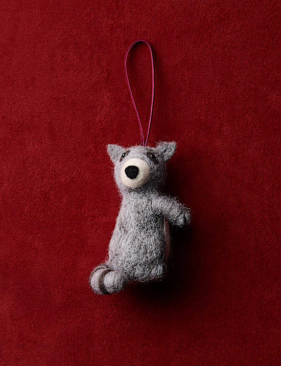 Adorno colgante de fieltro de mapache