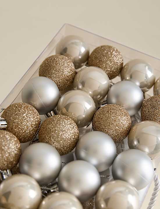 80pk Shatterproof Baubles
