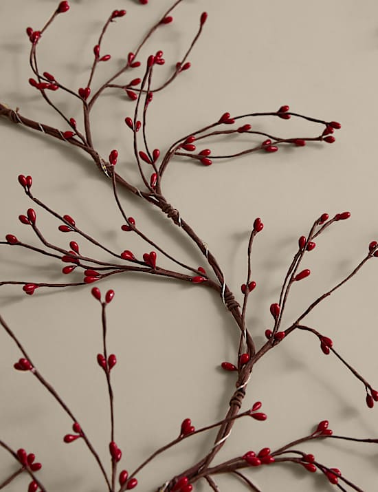 6ft Pre-Lit Berry Garland