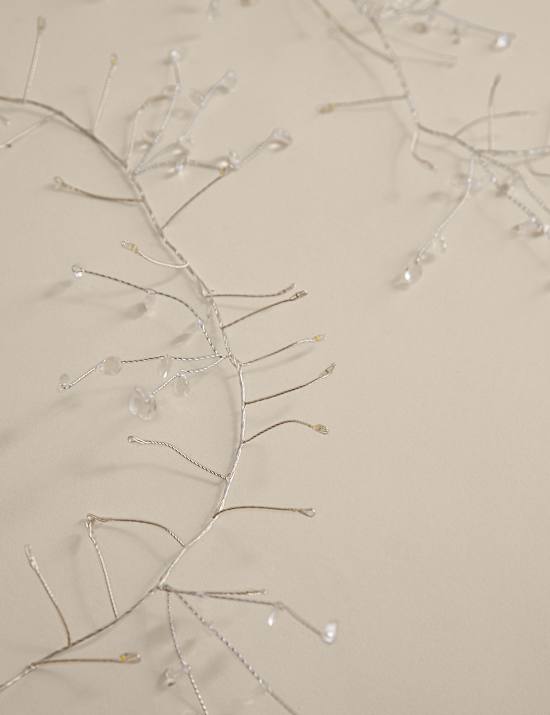 Pre Lit Teardrop Wire Garland