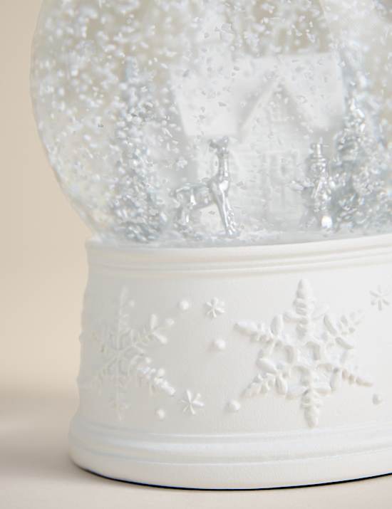 Winter House Snow Globe