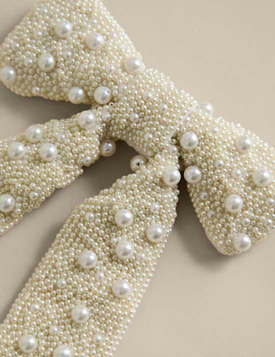 Pearl Beaded Bow Tree Topper