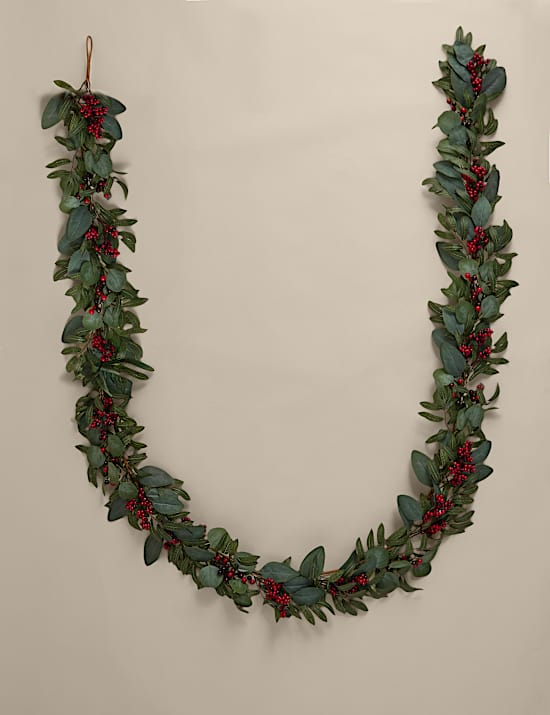 10ft Berry Garland