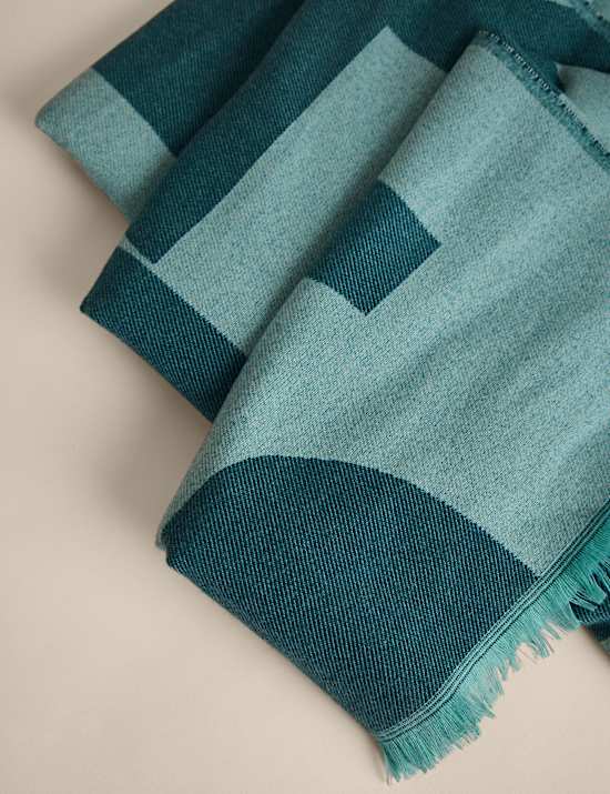 Geometric Fringed Throw