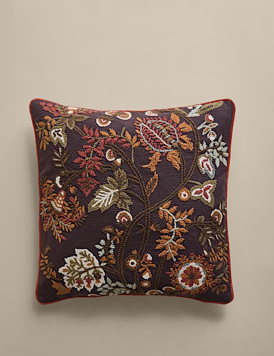 Kissen aus reiner Baumwolle mit Blumenstickerei