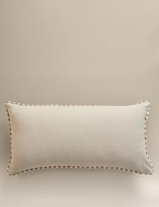 Coussin 100 % coton brod&eacute; fleuri
