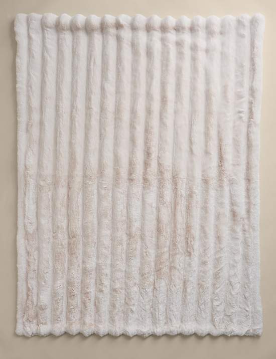 Ribbed Chunky Throw