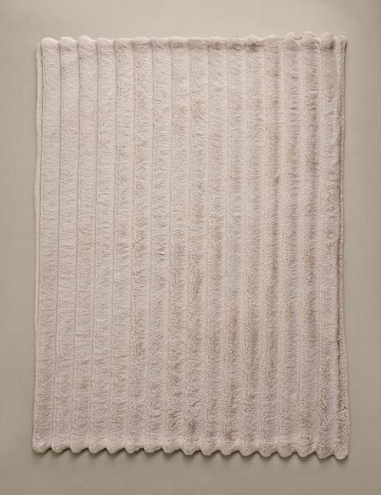 Ribbed Chunky Adult Throw