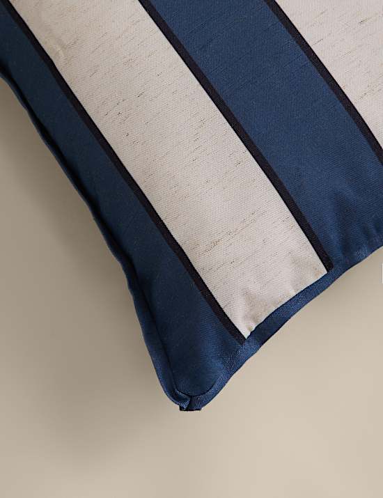 Set of 2 Striped Outdoor Cushions