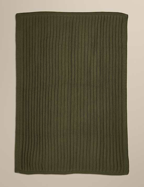 Ribbed Knitted Throw