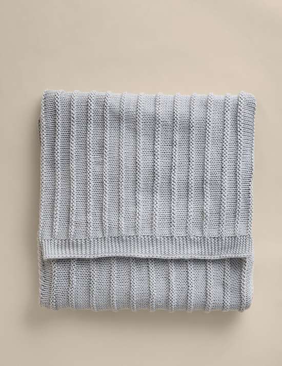 Ribbed Knitted Throw