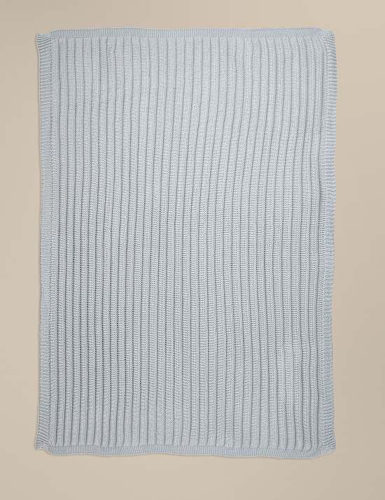 Ribbed Knitted Throw