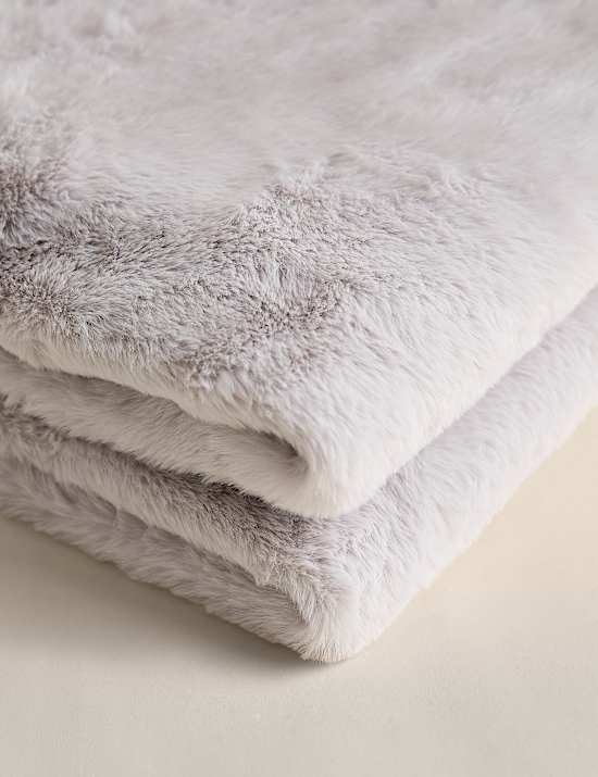 Supersoft Faux Fur Large Throw