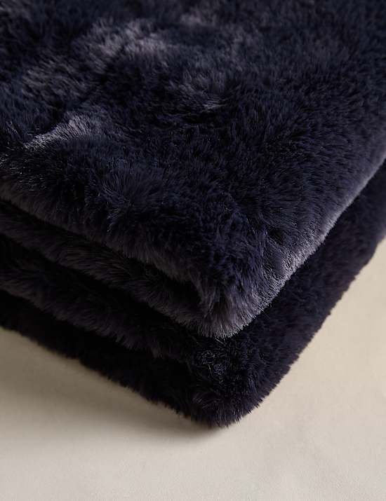 Supersoft Faux Fur Large Throw