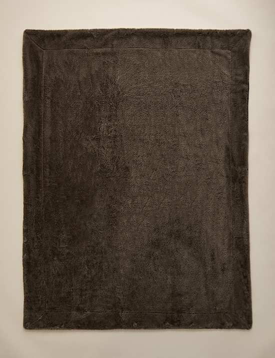 Supersoft Faux Fur Large Throw