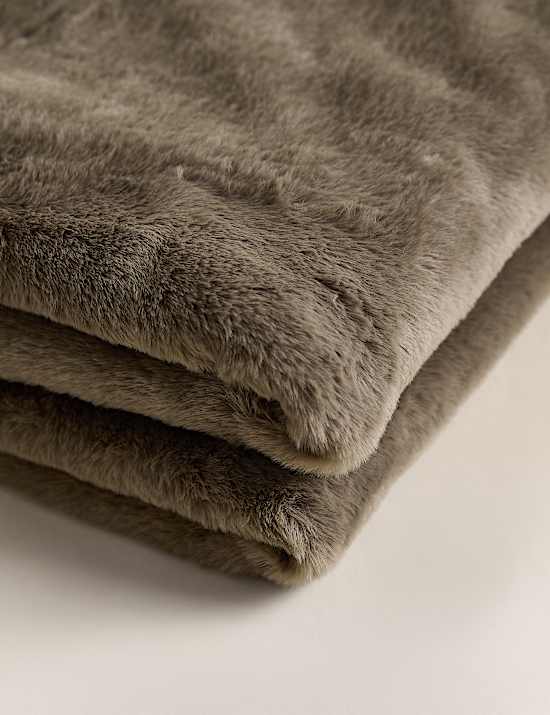 Supersoft Faux Fur Large Throw