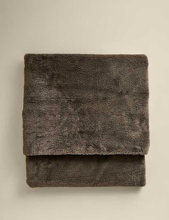 Supersoft Faux Fur Large Throw