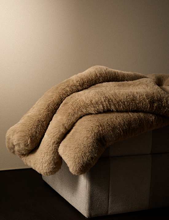Kelly Hoppen Faux Fur Throw