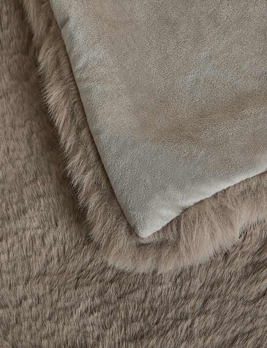 Kelly Hoppen Faux Fur Throw