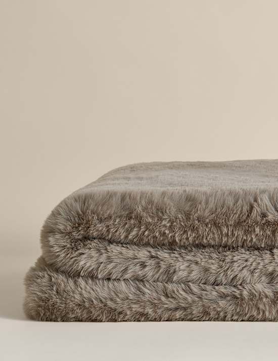 Kelly Hoppen Faux Fur Throw