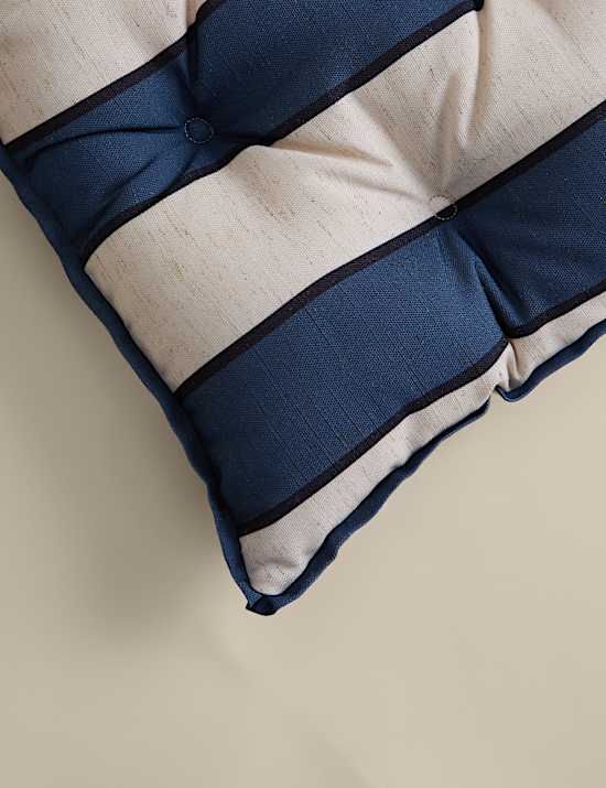 Striped Outdoor Bench Pad