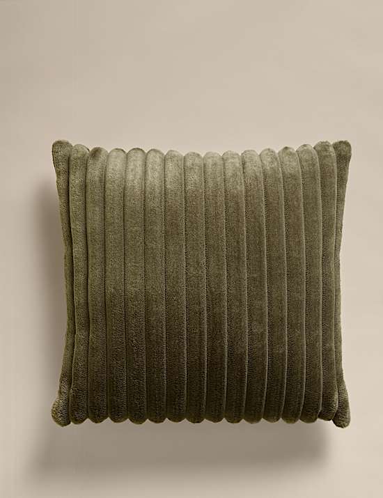 Ribbed Fleece Cushion