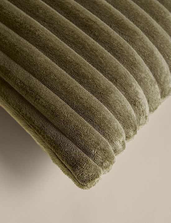 Ribbed Fleece Cushion