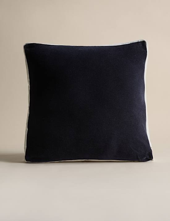 Velvet Box Cushion