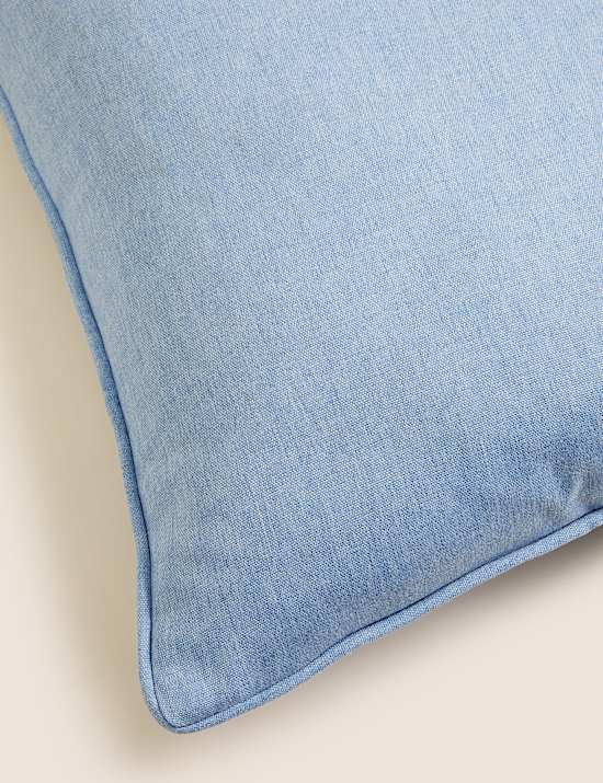 Piped Cushion