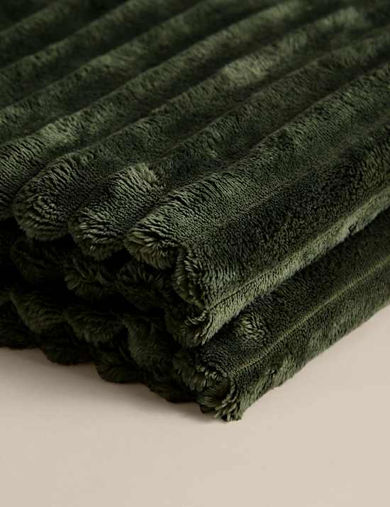 Fleece Ribbed Throw