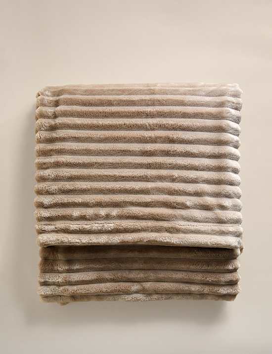 Fleece Ribbed Throw