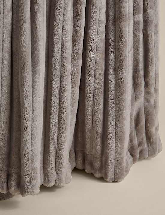 Fleece Ribbed Throw